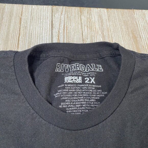 Riverdale Jughead Jones Scratch Crown T-Shirt Size 2X TV Show Archie Comics - Picture 14 of 14